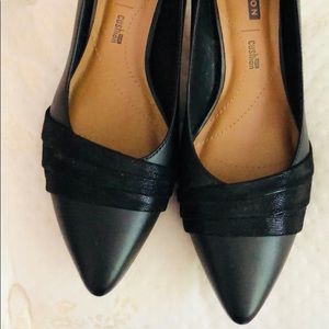 Clark’s size 9 black heels